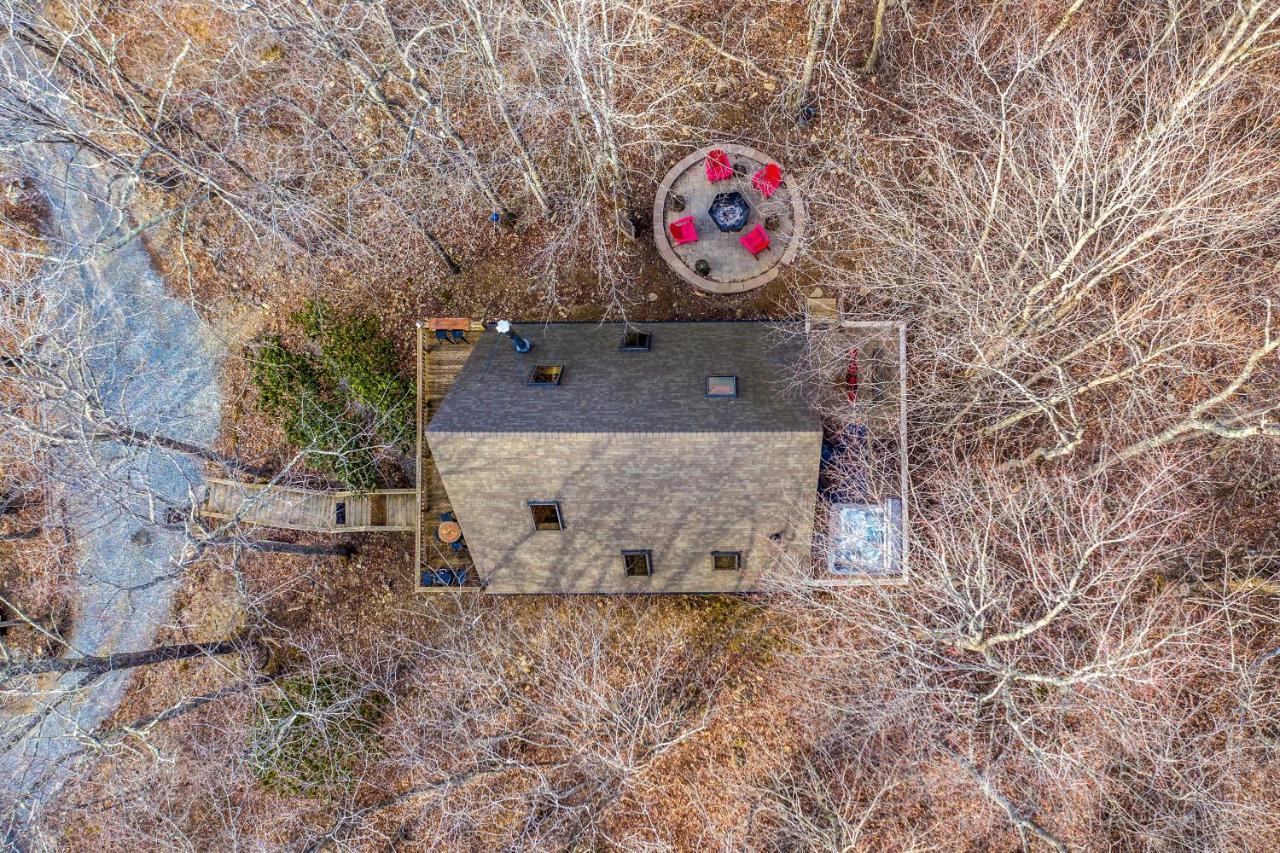 A-Frame Cabin With Hot Tub 1 Mi To Beech Mountain! Exterior photo