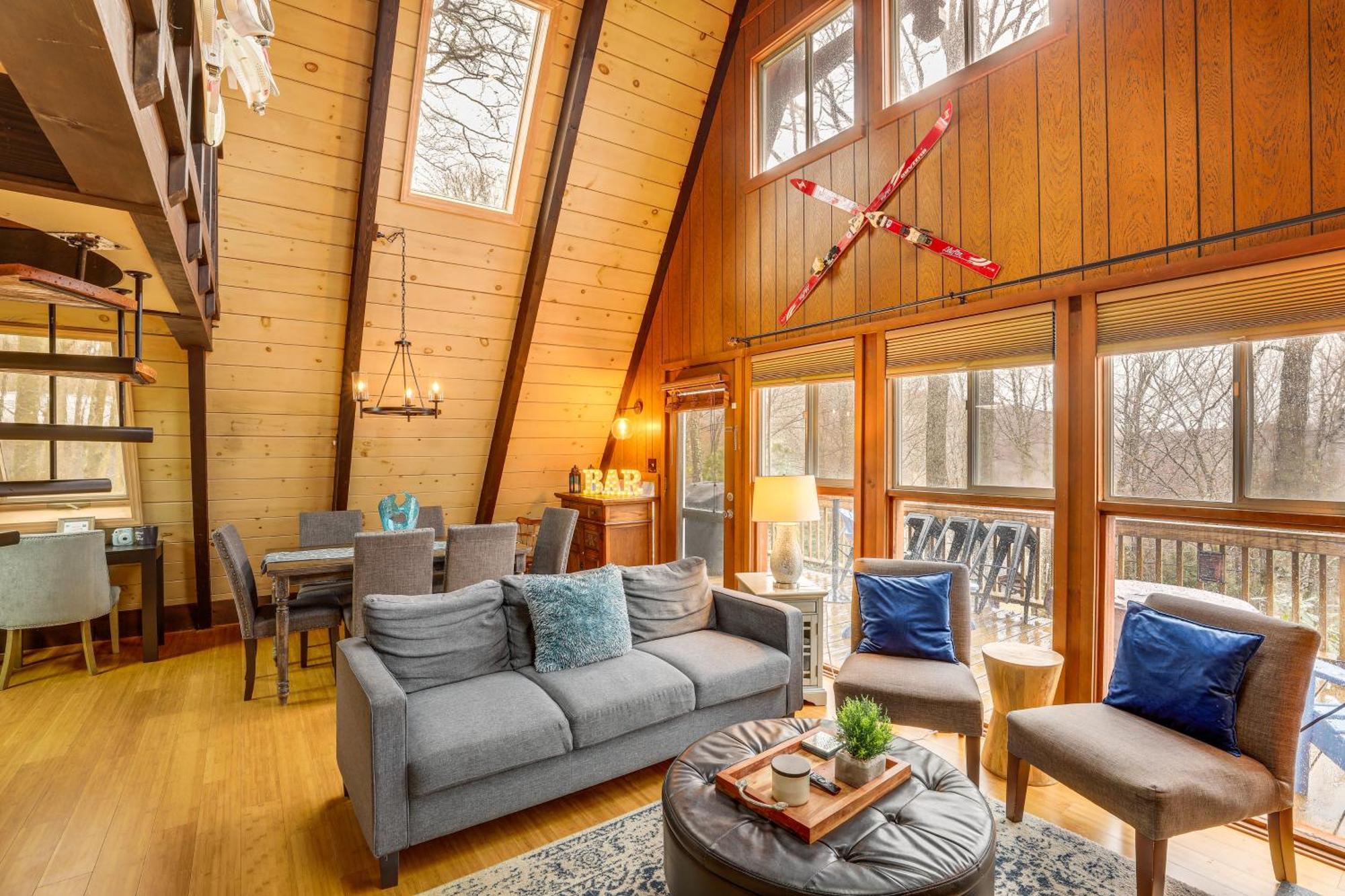 A-Frame Cabin With Hot Tub 1 Mi To Beech Mountain! Exterior photo