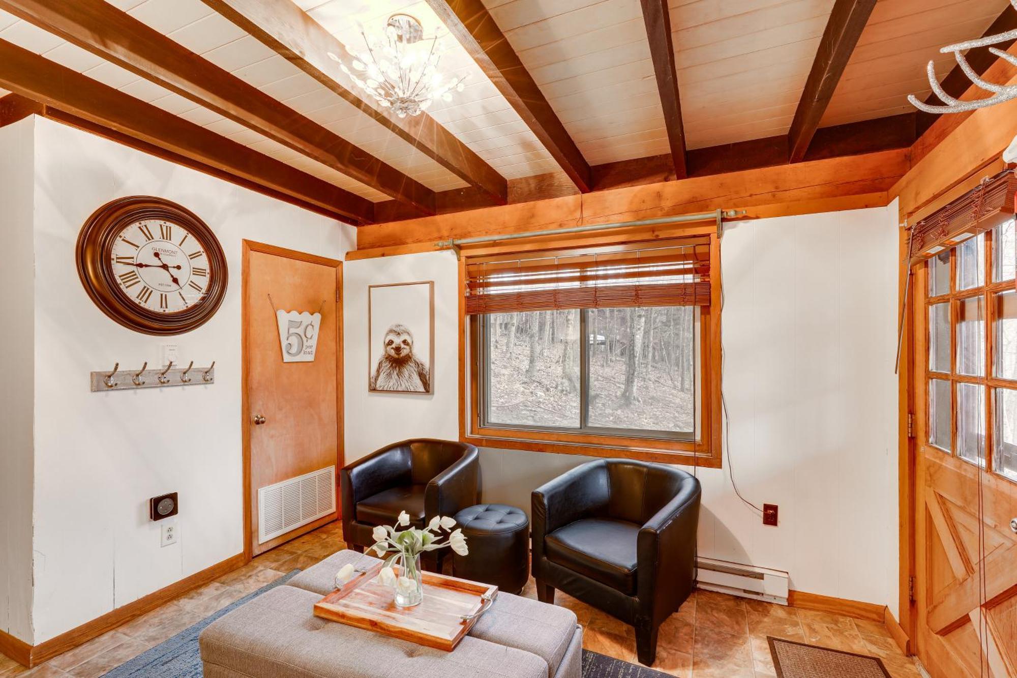 A-Frame Cabin With Hot Tub 1 Mi To Beech Mountain! Exterior photo